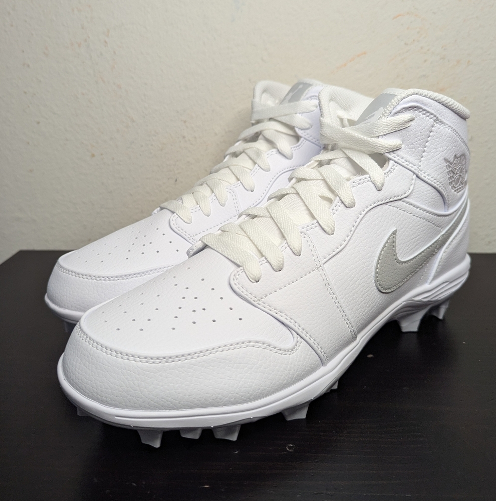 Jordan 1 Mid TD Cleat Mens Sizes FJ6805-101 White Grey Fog Football Cleats